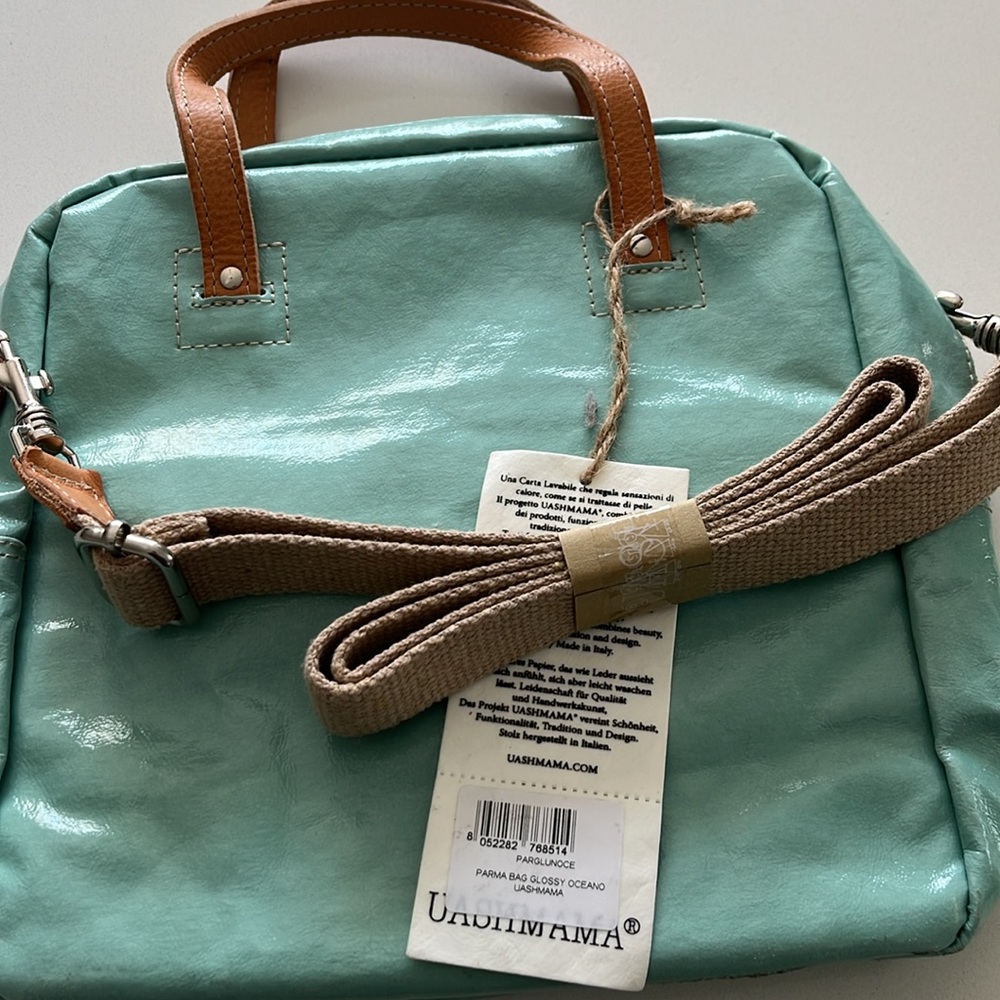 Structured Blue and Green Tote with Metallic Finish - Picture 8 of 8